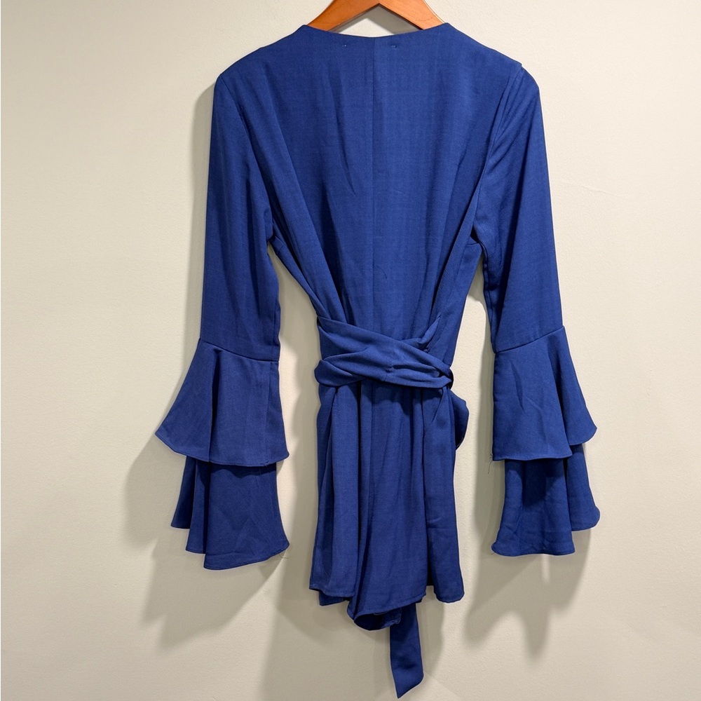 Akira Chicago Black Label Women’s Blue Romper with Flared Bell Sleeves Size M - Picture 5 of 10
